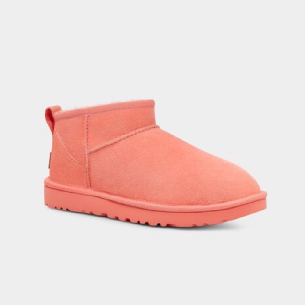 🆕UGG PEACH STARFISH PINK SIZE 9 CLASSIC ULTRA MINI BOOTS